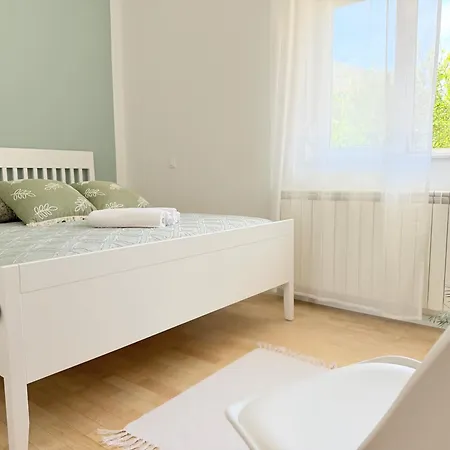 Luna Serene Garden - Jacuzzi & Gym Lejlighed