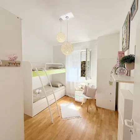 Апартаменты Luna Serene Garden - Jacuzzi & Gym