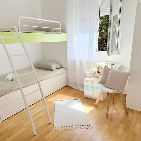 Apartament Luna Serene Garden - Jacuzzi & Gym