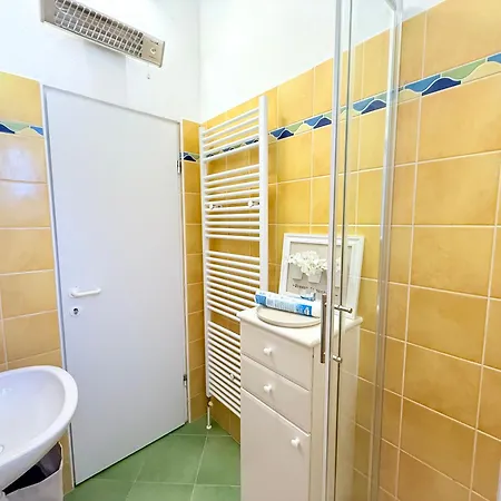 Luna Serene Garden - Jacuzzi&gym Appartamento Zara