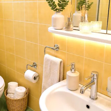 Luna Serene Garden - Jacuzzi&gym Appartamento