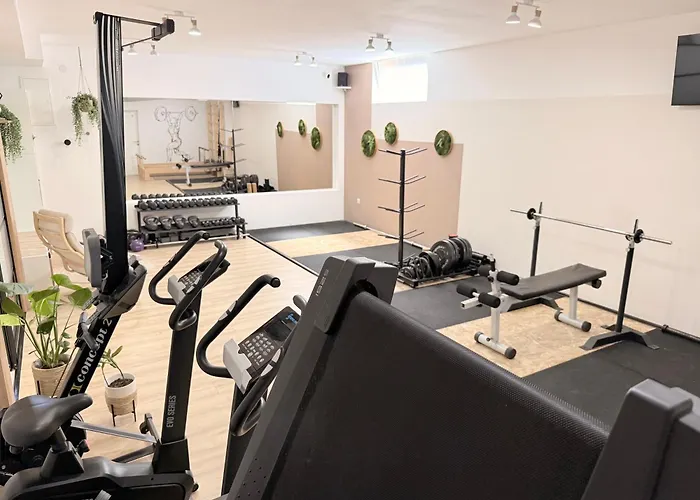 Luna Serene Garden - Jacuzzi & Gym *